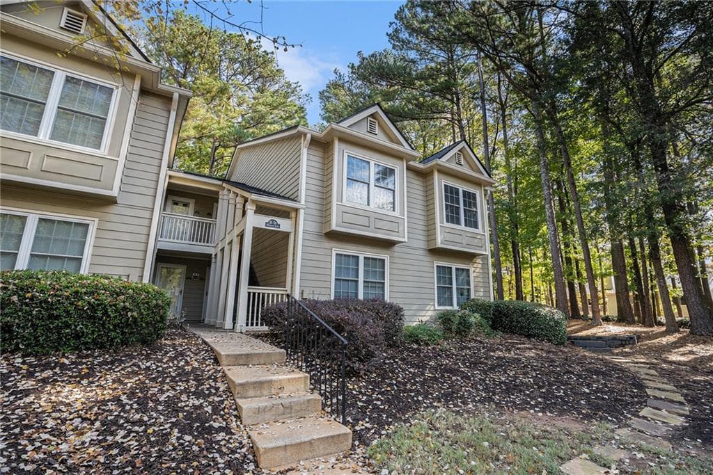 2 bedroom, 2 bathroom, 1,436 sq ft condominium sold at 58 Middleton Court, Smyrna, GA 30080