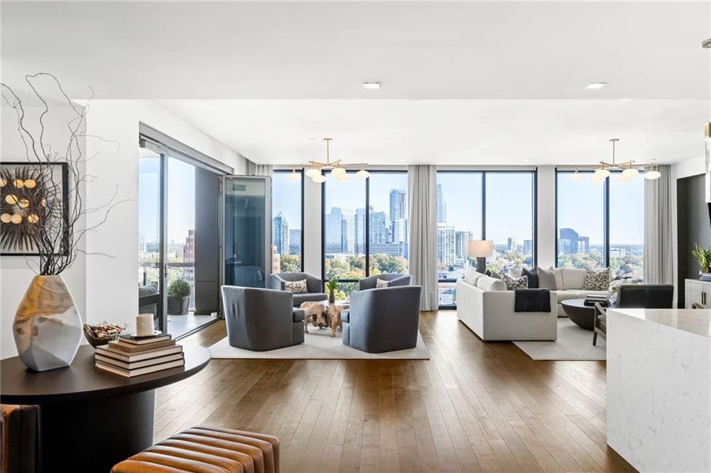 3107 Peachtree Road 1402, Atlanta, GA 30305 — most recent listing photo