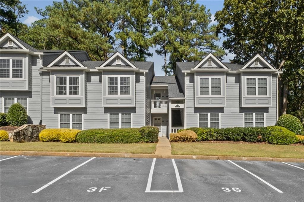2 bedroom, 2 bathroom, 1,436 sq ft condominium for sale at 36 Matawan Circle, Smyrna, GA 30080
