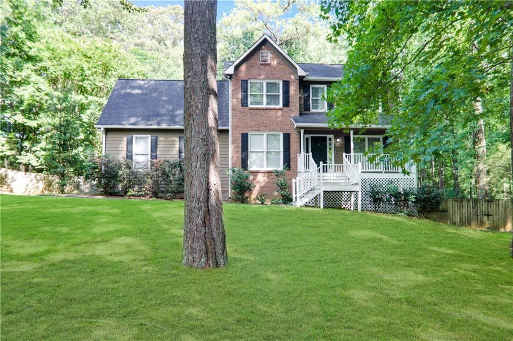 4 bedroom, 3 bathroom, 1,950 sq ft single family residence sold at 130 Cedar Creek Court, Fayetteville, GA 30215