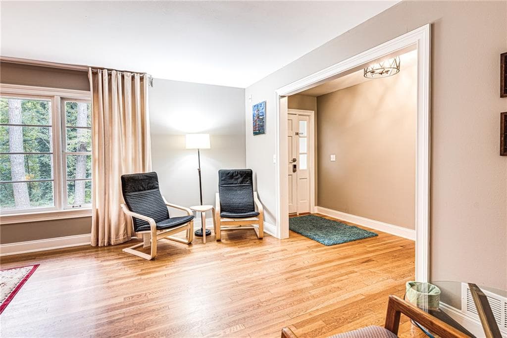 5 bedroom, 3 bathroom, 1,980 sq ft single family residence for rent at 1973 Desmond Drive, Decatur, GA 30033 for $6,200 a month — photo 4