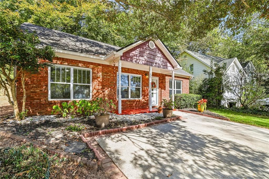 122 Mashburn Place, Canton, GA 30114 — most recent listing photo