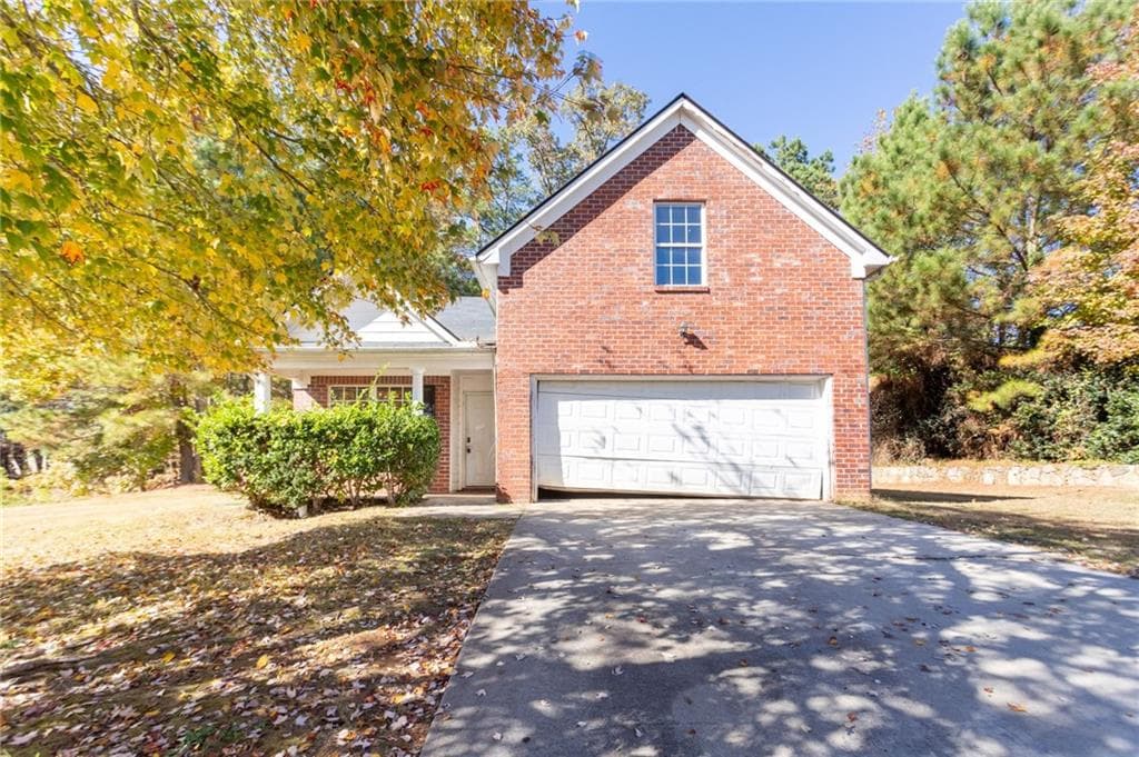 4 bedroom, 3 bathroom, 2,107 sq ft single family residence sold at 10101 Deep Creek Drive, Union City, GA 30291