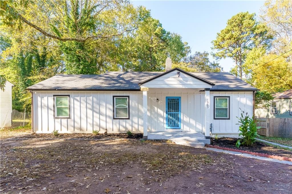 4 bedroom, 2 bathroom, 1,150 sq ft single family residence for sale at 1365 Campbellton Road, Atlanta, GA 30310