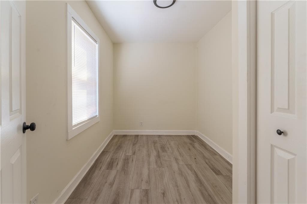 4 bedroom, 2 bathroom, 1,150 sq ft single family residence for sale at 1365 Campbellton Road, Atlanta, GA 30310 — photo 8