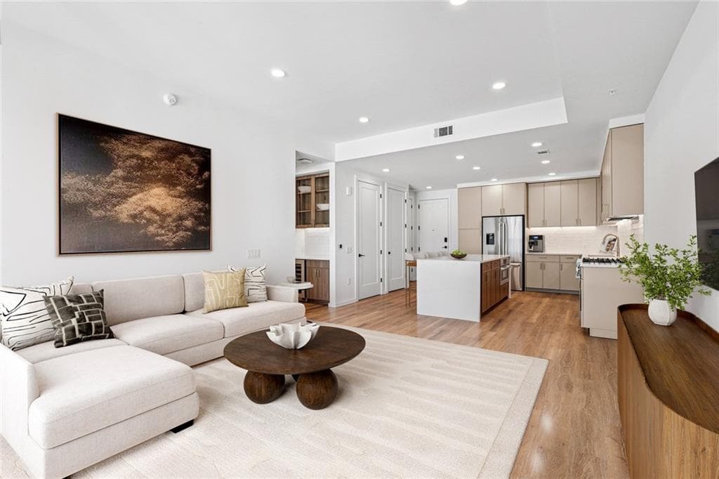 1 bedroom, 1 bathroom, 900 sq ft apartment for rent at 1081 Juniper Street Reserve - S1B, Atlanta, GA 30309 for $3,670 a month — photo 7