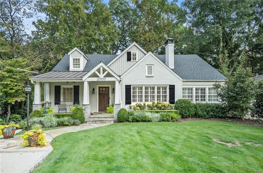 5 bedroom, 5 bathroom, 4,277 sq ft single family residence sold at 2707 Sharondale Drive, Atlanta, GA 30305