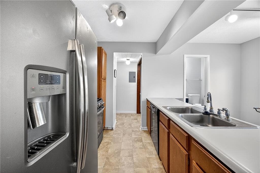 1 bedroom, 2 bathroom, 1,235 sq ft townhouse for sale at 840 Brandy Oaks Lane, Stone Mountain, GA 30088 — photo 9