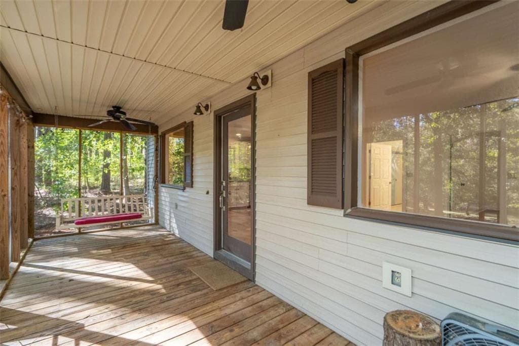 2 bedroom, 1 bathroom, 900 sq ft single family residence for sale at 248 W River Bend Drive, Eatonton, GA 31024 — photo 6