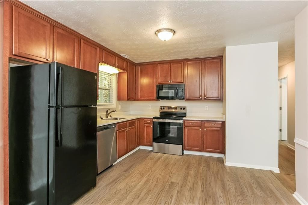 3 bedroom, 2 bathroom, 1,791 sq ft single family residence for sale at 119 Valley Road, Stockbridge, GA 30281 — photo 9