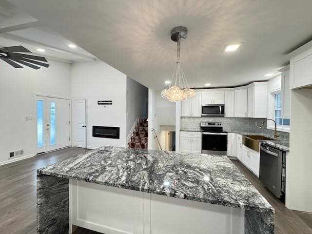 5 bedroom, 3 bathroom, 1,277 sq ft single family residence under contract at 2045 Pine Oak Drive, Atlanta, GA 30310 — photo 9