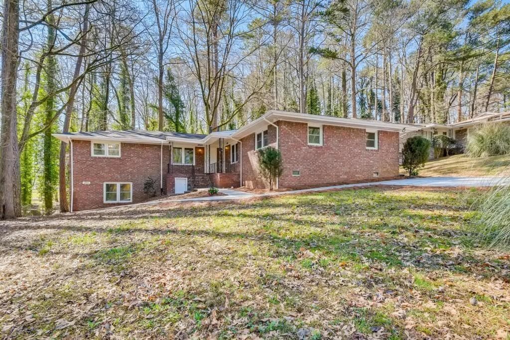 triplex sold at 2897 White Oak Drive, Decatur, GA 30032