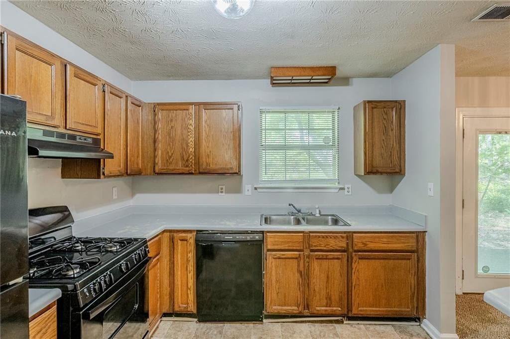 3 bedroom, 2 bathroom, 1,218 sq ft single family residence for sale at 6185 Marbut Farms Chase, Lithonia, GA 30058 — photo 9