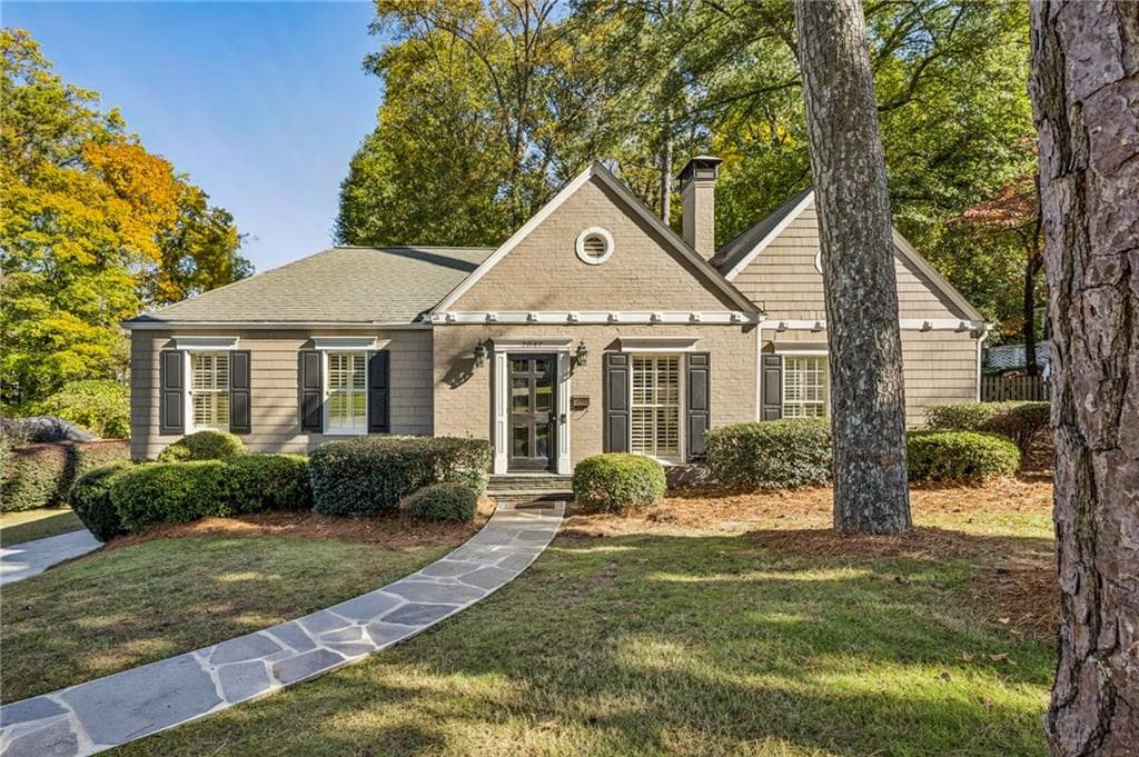 3 bedroom, 2 bathroom, 2,382 sq ft single family residence sold at 2047 Dellwood Drive, Atlanta, GA 30309