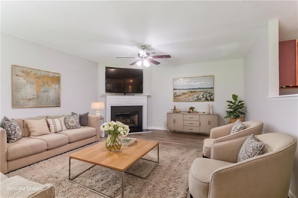 5 bedroom, 3 bathroom, 3,890 sq ft single family residence for sale at 7190 Cavender Drive, Atlanta, GA 30331 — photo 5
