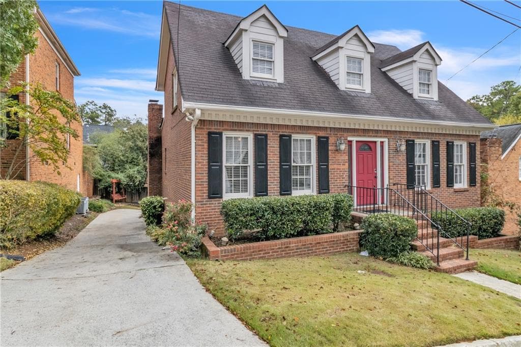 3 bedroom, 3 bathroom, 2,037 sq ft single family residence sold at 3203 Henderson Walk, Atlanta, GA 30340