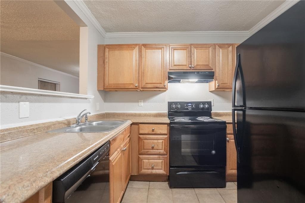 3 bedroom, 2 bathroom, 1,160 sq ft single family residence for sale at 2817 Burton Road, Atlanta, GA 30311 — photo 9