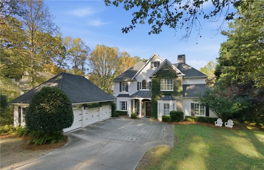 5 bedroom, 5 bathroom, 4,500 sq ft single family residence sold at 3421 Valley Vista Road, Smyrna, GA 30080