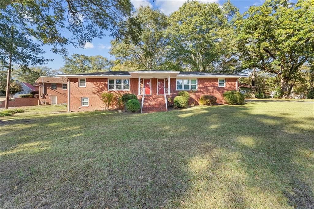 duplex sold at 6643 Woodrow Avenue, Douglasville, GA 30134