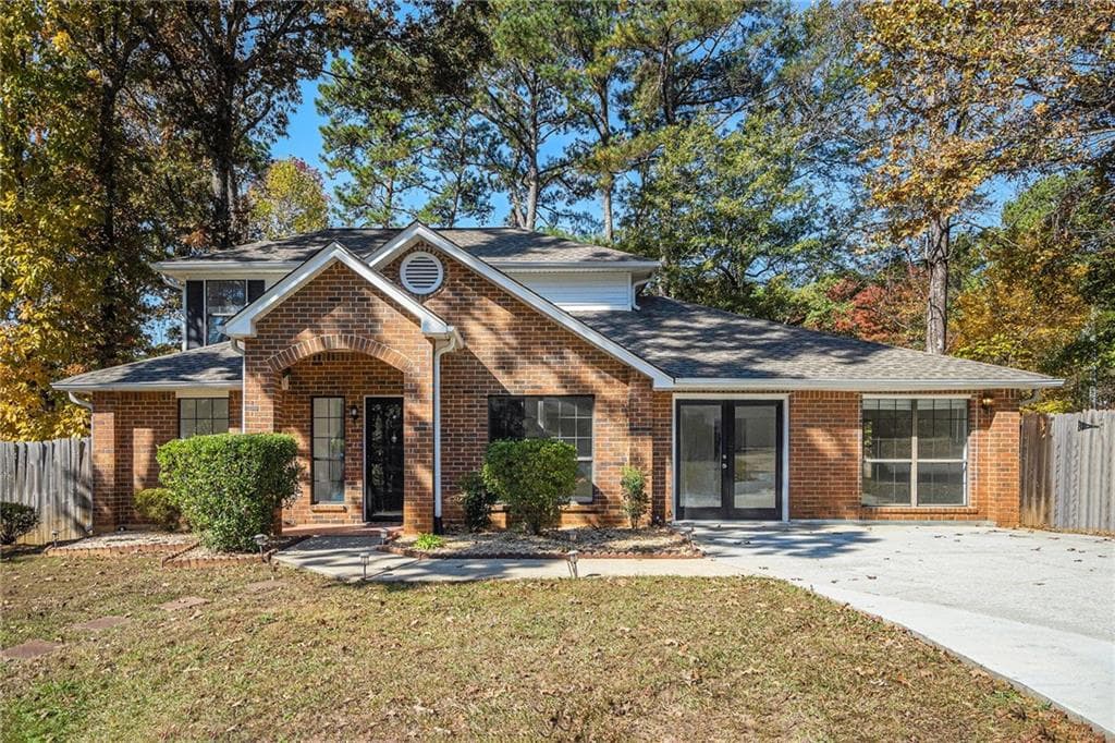 4 bedroom, 3 bathroom, 2,642 sq ft single family residence sold at 2001 Hunters Cove Drive, Lawrenceville, GA 30044