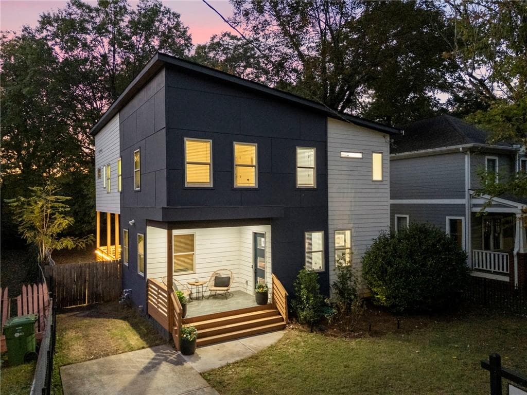 5 bedroom, 4 bathroom, 2,784 sq ft single family residence sold at 210 LOCUST Street, Atlanta, GA 30317