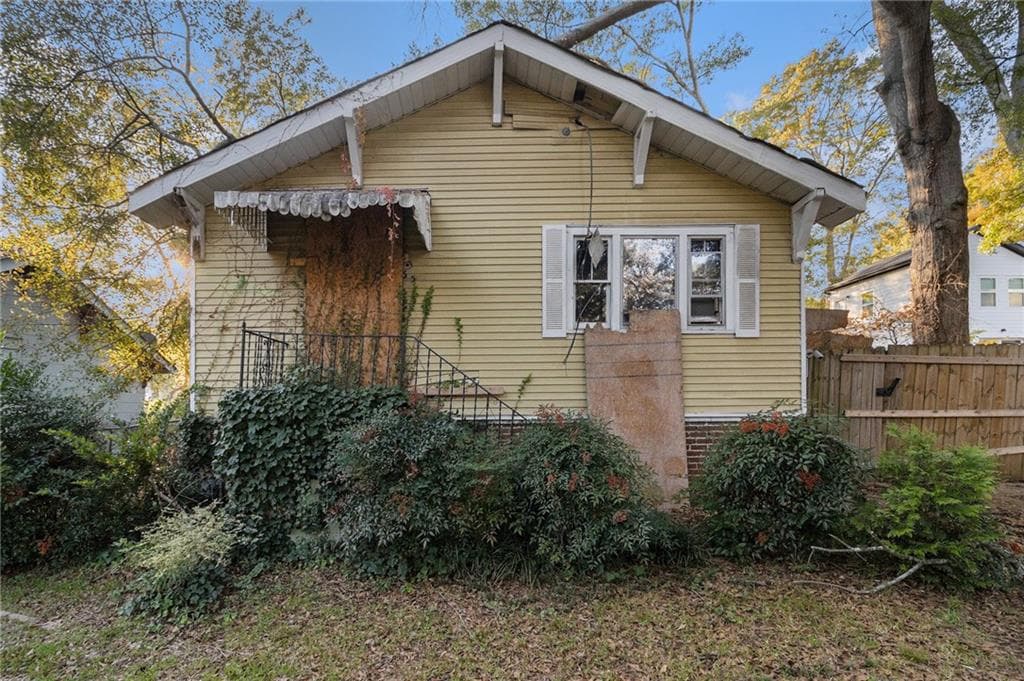 3 bedroom, 1 bathroom, 1,060 sq ft single family residence sold at 65 Rogers Street, Atlanta, GA 30317