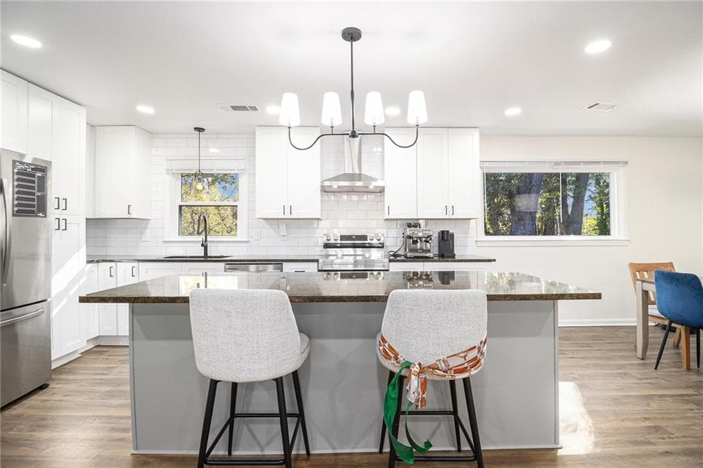 4 bedroom, 3 bathroom, 2,291 sq ft single family residence sold at 1717 MARY LOU Lane, Atlanta, GA 30316
