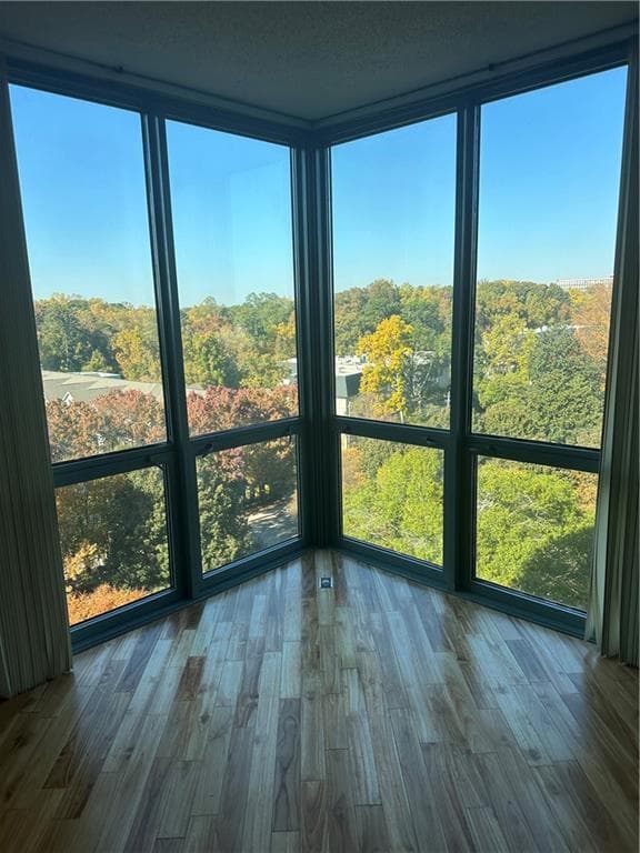 2 bedroom, 2 bathroom, 1,260 sq ft condominium for sale at 2870 Pharr Court South 901, Atlanta, GA 30305 — photo 4