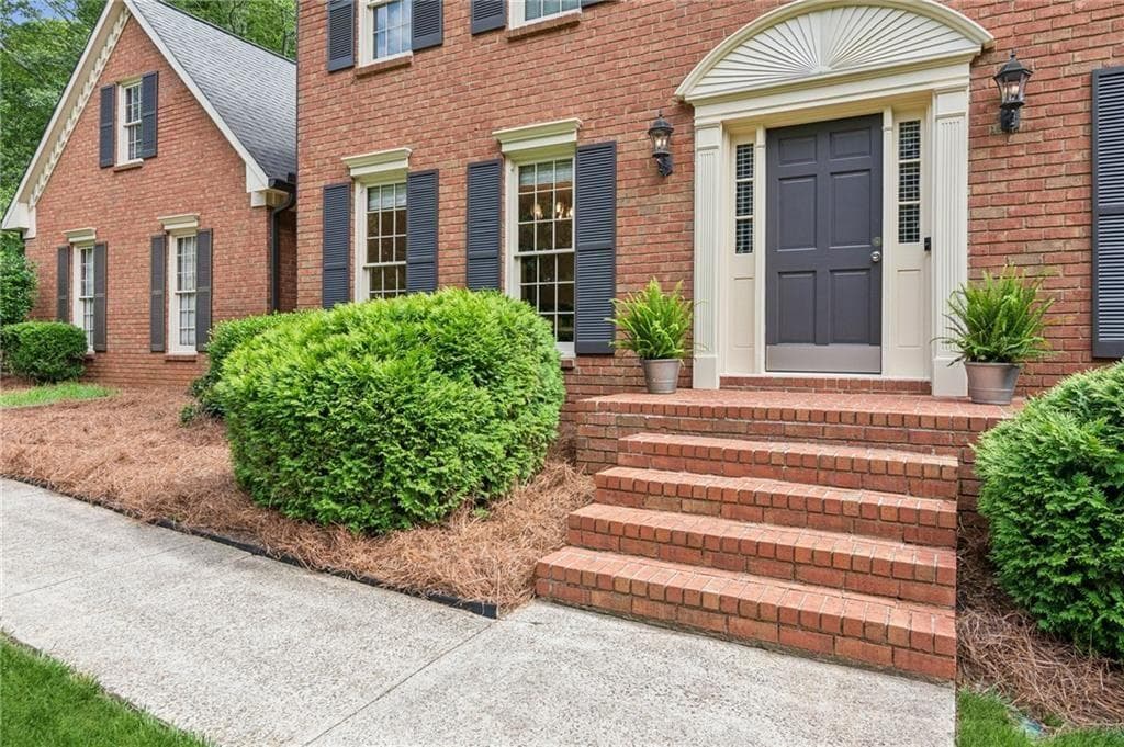 6165 Pin Oak Lane, Alpharetta, GA 30005 — most recent listing photo