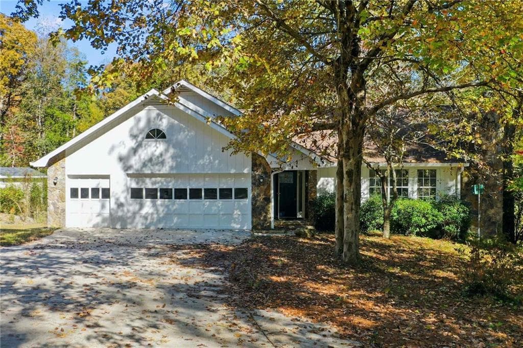 7401 Oak Arms Drive, Villa Rica, GA 30180 — most recent listing photo