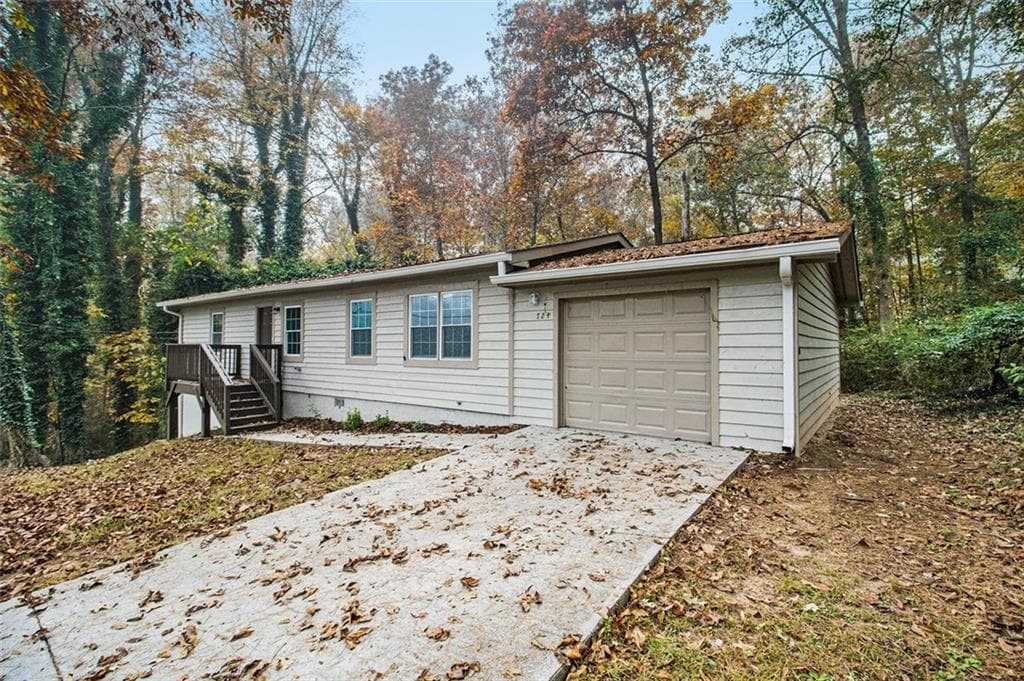 721 The Trace, Lithonia, GA 30058 — most recent listing photo