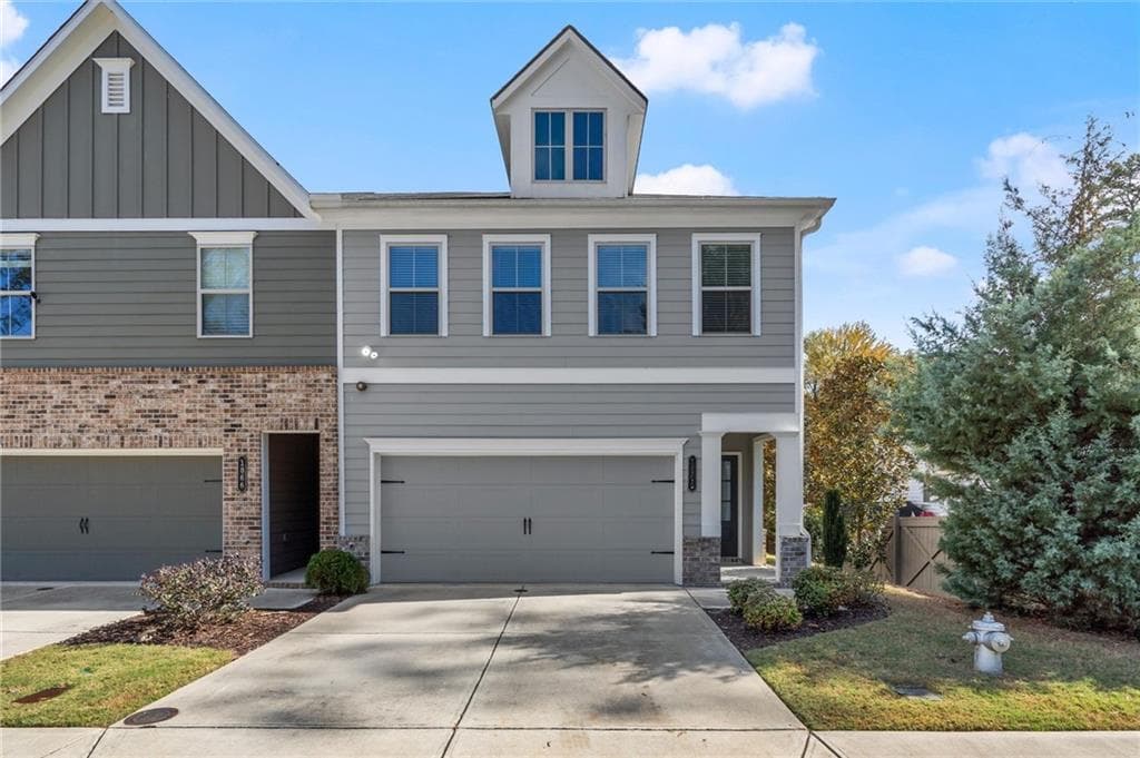3 bedroom, 3 bathroom, 1,890 sq ft townhouse sold at 1060 Lawanna Drive, Marietta, GA 30062