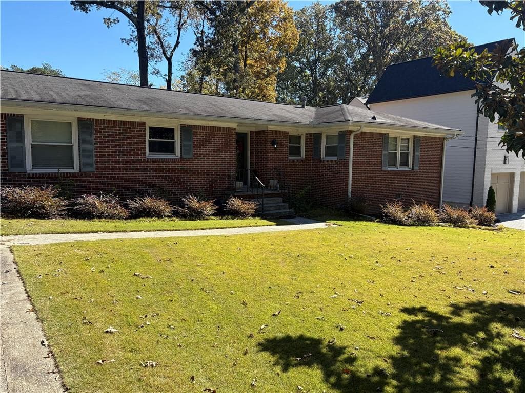 2923 Cravenridge Drive, Brookhaven, GA 30319 — most recent listing photo