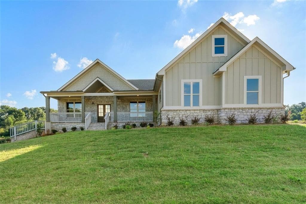 44 Palamino Circle, Hoschton, GA 30548 — most recent listing photo