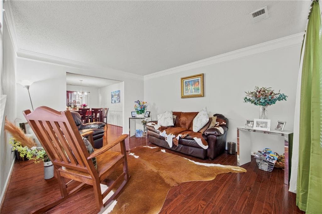 6 bedroom, 3 bathroom, 3,584 sq ft single family residence for sale at 407 Grier Drive, Locust Grove, GA 30248 — photo 6