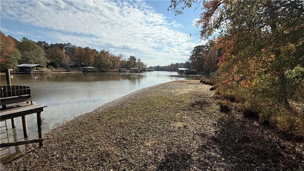 3 bedroom, 2 bathroom single family residence for sale at 618 S Steel Bridge Road, Eatonton, GA 31024 — photo 6