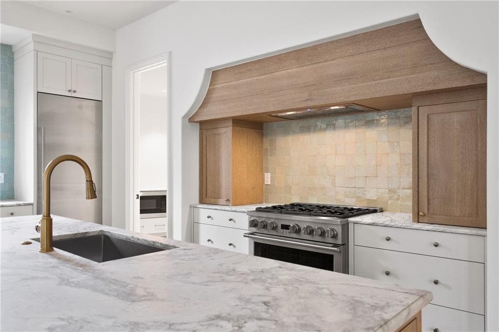 4 bedroom, 4 bathroom, 4,794 sq ft single family residence under contract at 91 Sheridan Drive, Atlanta, GA 30305 — photo 7