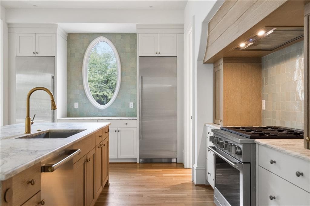 4 bedroom, 4 bathroom, 4,794 sq ft single family residence under contract at 91 Sheridan Drive, Atlanta, GA 30305 — photo 8