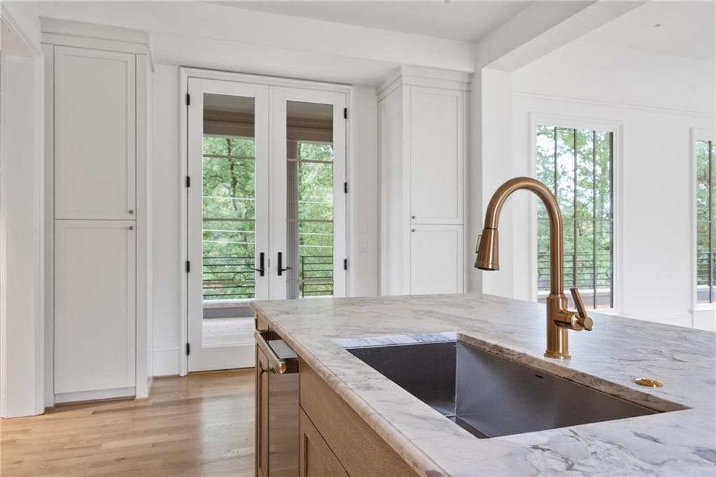 4 bedroom, 4 bathroom, 4,794 sq ft single family residence under contract at 91 Sheridan Drive, Atlanta, GA 30305 — photo 10