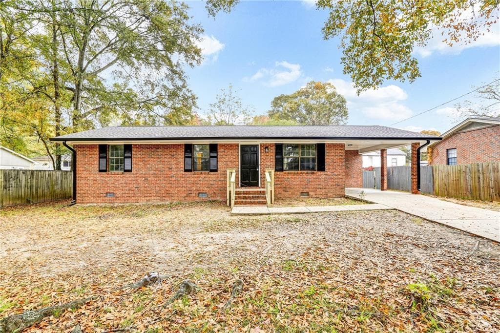 3 bedroom, 2 bathroom single family residence sold at 122 Capitol Avenue, Winder, GA 30680