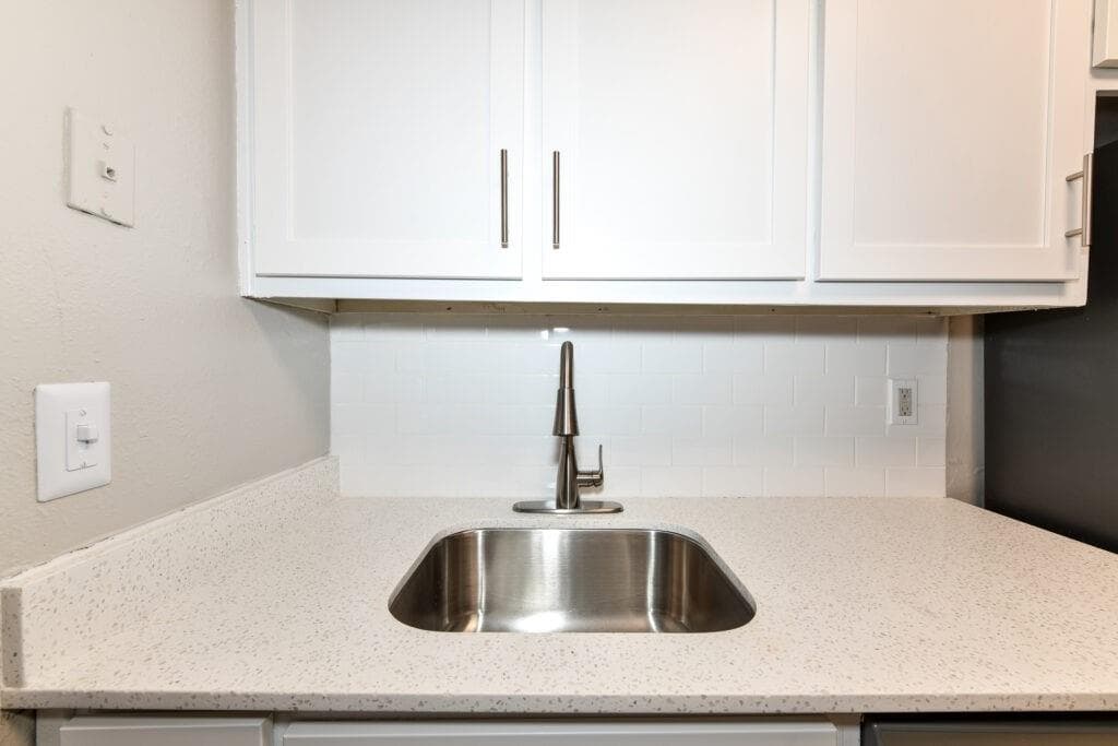 1 bedroom, 1 bathroom, 900 sq ft apartment for rent at 1000 Belmont Park Drive 1030H, Smyrna, GA 30080 for $1,100 a month — photo 2