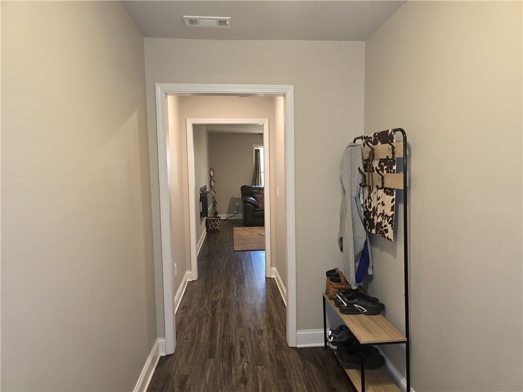 3 bedroom, 3 bathroom, 1,658 sq ft single family residence for sale at 150 Mountain View Drive, Monroe, GA 30655 — photo 8