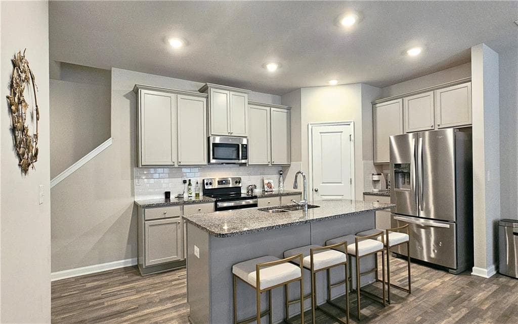3 bedroom, 3 bathroom, 1,968 sq ft townhouse for sale at 3401 Endurance Court 10, Atlanta, GA 30349 — photo 4