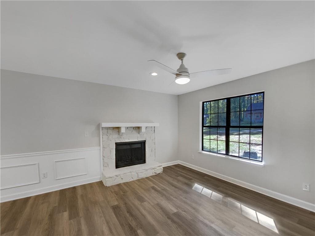 3 bedroom, 3 bathroom, 1,646 sq ft single family residence under contract at 2744 Lisa Drive, Jonesboro, GA 30236 — photo 4