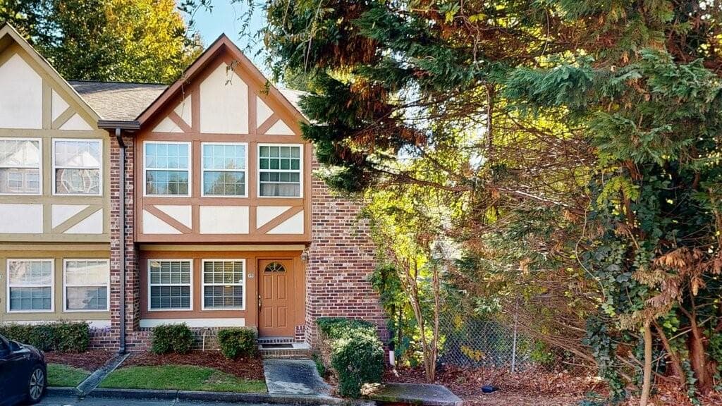 2825 Northeast Expressway L4, Atlanta, GA 30345 — most recent listing photo