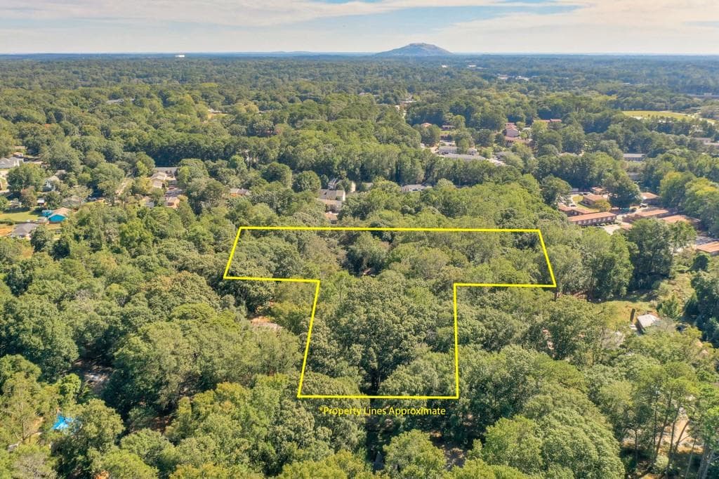 3 bedroom, 2 bathroom single family residence sold at 819 Northern Avenue, Clarkston, GA 30021