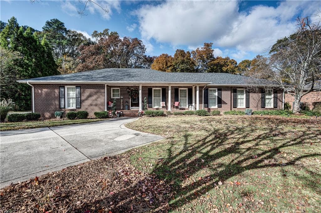 229 Hillcrest Drive, Calhoun, GA 30701 — most recent listing photo