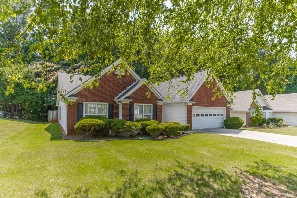 440 Sterling Hill Drive, Lawrenceville, GA 30046 — most recent listing photo