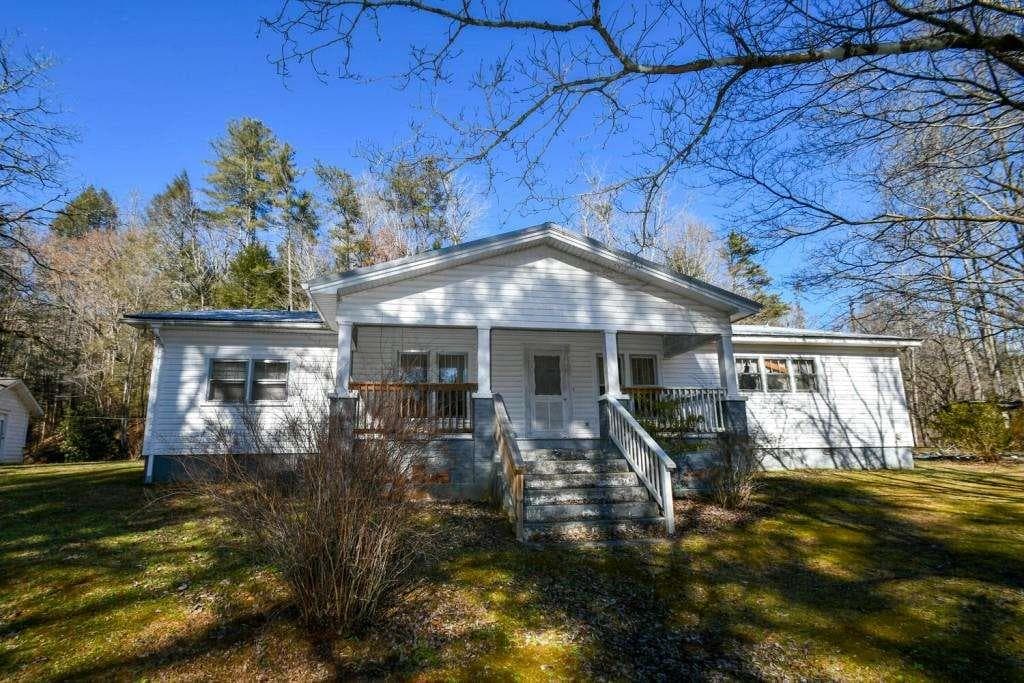 3 bedroom, 2 bathroom, 1,518 sq ft single family residence for sale at 18 Corinth Church Road, Cleveland, GA 30528