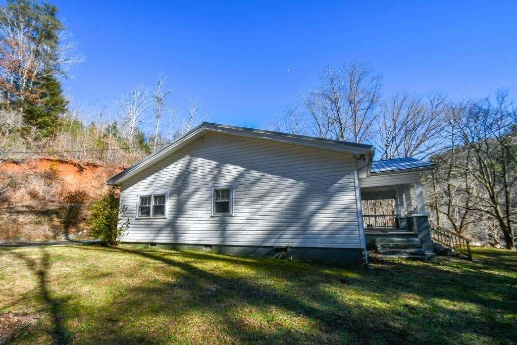 3 bedroom, 2 bathroom, 1,518 sq ft single family residence for sale at 18 Corinth Church Road, Cleveland, GA 30528 — photo 7